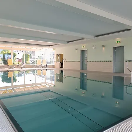 2-raum Lichtnelke - Hallenbad & Sauna *